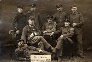 Erster Weltkrieg - Lazarett III Gewerbeschule Karlsruhe. Unbekannte Soldaten