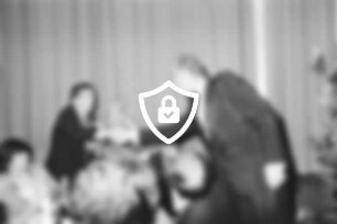 Festveranstaltung des Deutschen Roten Kreuz im Bürgerhaus: Vollert Hemsen gratuliert Gast