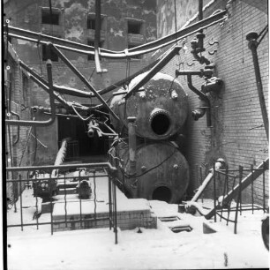 Negativ: Ruine, Dennewitzstraße 24, 1952