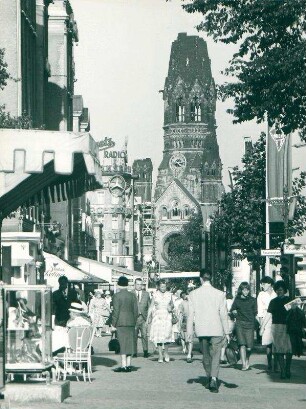 Kurfürstendamm mit Gedächtniskirche