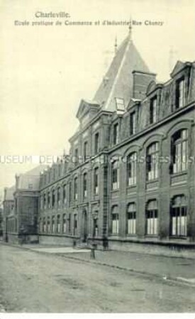 Industrie- und Handelsschule in Charleville