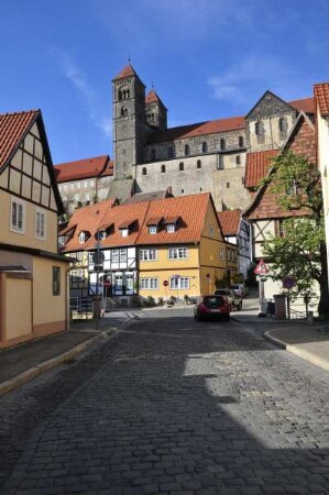 Quedlinburg - Stiftskirche : Stiftskirche von Süden, aufgenommen am 17. April 2014 in Quedlinburg. Foto Uwe Gerig