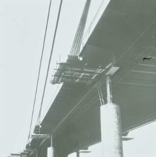 Kniebrücke, Düsseldorf