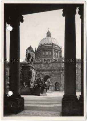 Berlin, Stadtschloß und Denkmal Kaiser Wilhelm I.