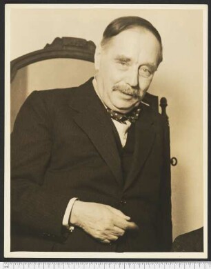 Porträtaufnahme Herbert G. Wells
