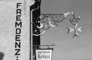 Heitersheim: Aushängeschild "Zum Kreuz"