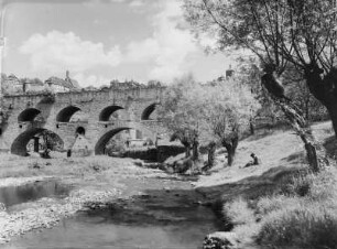 Rothenburg ob der Tauber, Tauberbrücke : Rothenburg ob der Tauber. Blick zur Tauberbrücke (Doppelbrücke)