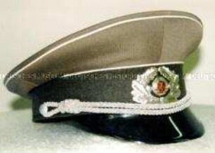 Dienstuniform für einen Offizier des Wachregimentes F. Dzierzynski des Ministeriums für Staatssicherheit - Schirmmütze