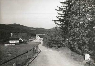 Waltersdorf (Kreis Zittau), Blick vom Lausch-Weg auf den Waltersdorfer Paß