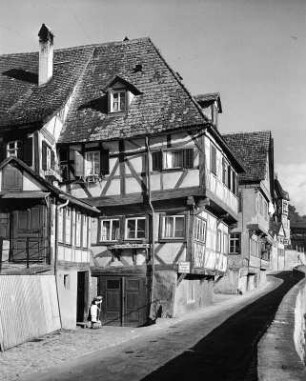 Schwäbisch Hall, Mauerstraße. Ansicht mit Wohnhaus Nr. 13 im Vordergrund