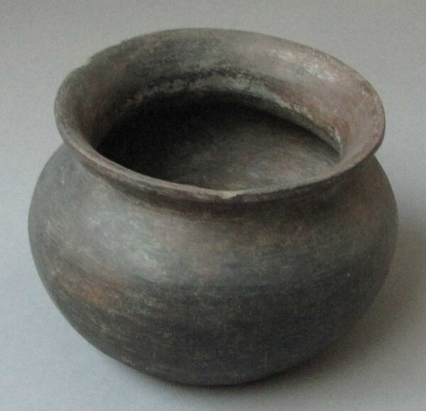 Clay vessel