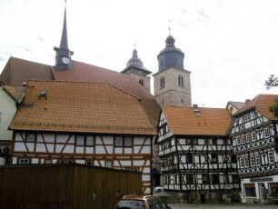 Schmalkalden: Fachwerkhäuser der Altstadt und Stadtkirche St. Georg