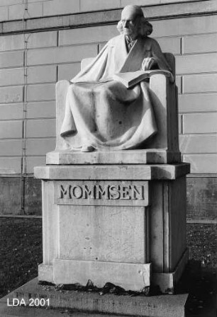 Denkmal Theodor Mommsen; Berlin, Mitte