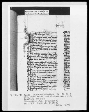 Lateinische Bibelteile und Kommentare und anderes — Initiale I (nter), Folio 302 recto
