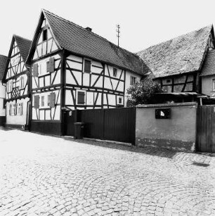 Rosbach vor der Höhe, Borngasse 13, Grabengasse 9