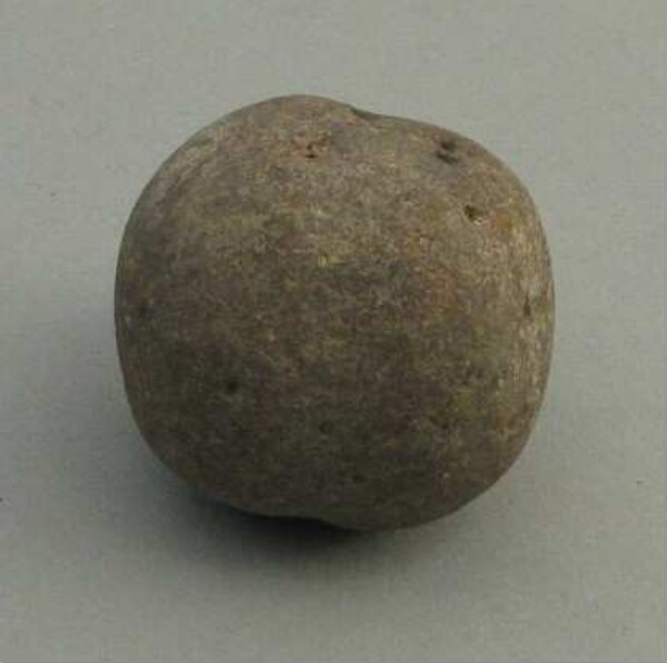 Stone bola