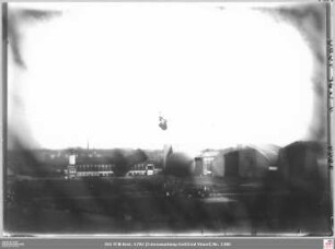 Luftschiffhallen mit Frei- und Fesselballon auf der Internationalen Luftschiffahrt-Ausstellung (ILA) von der Bismarckschule aus