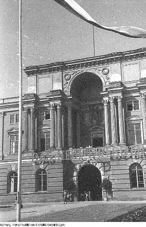 Dresden, Kurt-Fischer Platz (Olbrichtplatz), Nordhalle. Vorbereitungen zur Ausstellung "Das neue Dresden", 1946