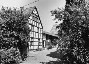 Niedernhausen, Pfarrstraße 1