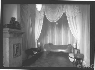Potsdam, Stadtschloss, Wohnung der Königin Luise, Schlafzimmer, R.:34.