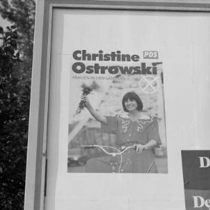 Plakat der PDS mit Bild der Kandidatin Christine Ostrowski und Losung "Frauen in den Landtag"