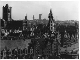 Blick auf St. Niklas und Graslei, Gent, Flandern, Belgien