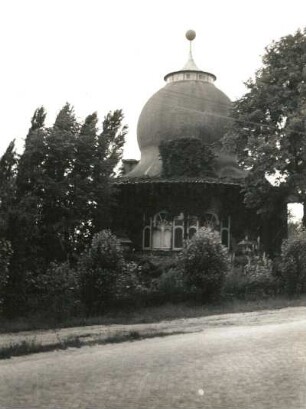 Kleinwelka-Cölln. Kugelhaus (um 1905). Straßenansicht