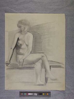 o. T. (Sitzender Frauenakt; aus dem Aktzeichnen an der Burg Giebichenstein Halle)
