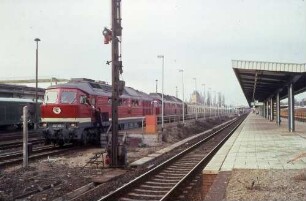 Potsdam Stadt Lok 232 368 Vorspann Lok Baureihe 232 Lokführer Übergabe Bremszettel Zugführer