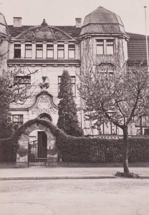 Käthe-Kollwitz-Ufer?
