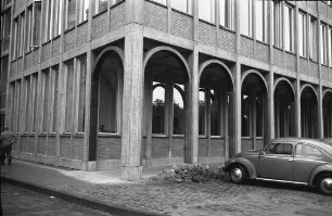 Landeskreditbank am Schloßplatz.