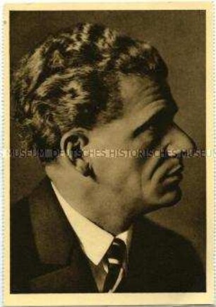 Bauer bei der Aussaat