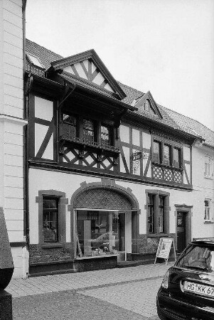 Wohn- und Geschäftshaus; Königstein, Hauptstraße 43