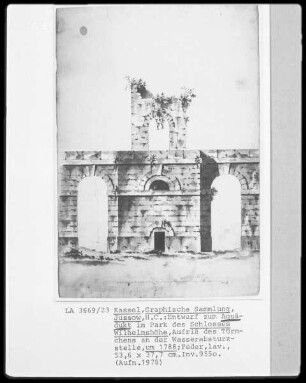Kassel & Wilhelmshöhe & Aquädukt & Türmchen an der Wasserabsturzstelle