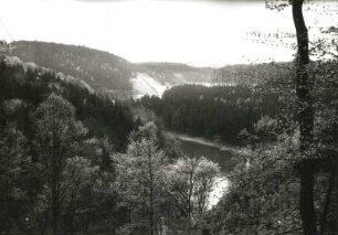 Zschopautal : Mittelsächsisches Bergland. Zschopautal gegen Talsperre Kriebstein. Blick vom Schloß Kriebstein talauf nach Südsüdwest