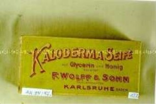 Pappschachtel für "KALODERMA SEIFE mit Glycerin und Honig bereitet F. WOLFF UND SOHN HOFLIEFERANTEN KARLSRUHE BADEN"