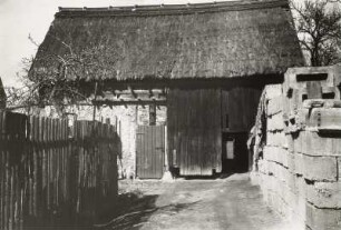 Frankenheim, Gut Triller : Frankenheim, Nr. 12. Gut Triller. Scheune. Hofansicht