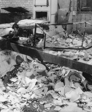 Dresden. Ruine des Neuen Rathauses, Ratskeller, Innenansicht der Küche