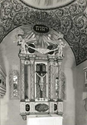 Altaraufsatz, Dorfkirche Werenzhain : Altaraufsatz. Holz, bemalt, farbig gefaßt. 2. V. 18. Jh.. Doberlug-Kirchhain-Werenzhain, Dorfkirche
