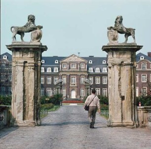 Nordkirchen. Schloss Nordkirchen (Fachhochschule für Finanzen Nordrhein-Westfalen). Toranlage