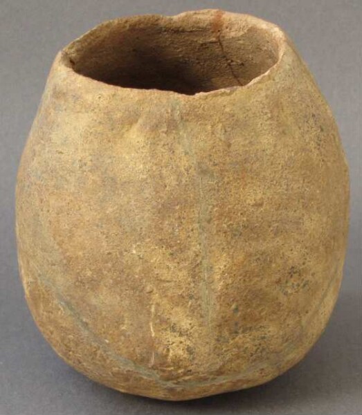 Clay vessel