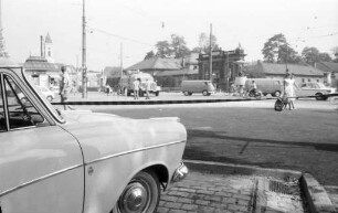 Baufertigstellung des Gleisdreiecks an der Hermann-Billing-Straße im Zusammenhang mit der Neuführung der Straßenbahn durch die Hermann-Billing-Straße zur Ettlinger Straße.