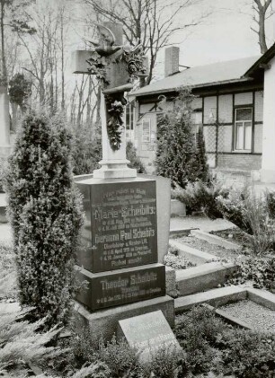 Grabmal der Familie des Kantors Hermann Paul Scheibnitz