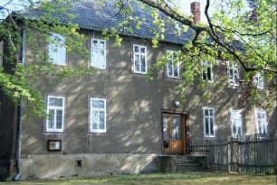 Pfarrhaus von der Kirchplatzseite