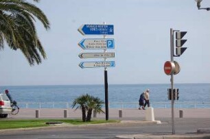 Nizza - Straße am Meer : Promenade des Anglais in Nizza. 2006