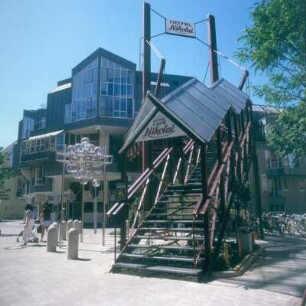 Osnabrück. Nikolai-Zentrum. Treppe zum "Ostkopf" mit der Cafébrücke