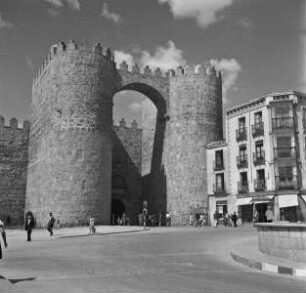 Puerta del Peso de la Harina