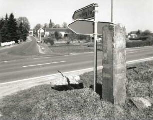 Wegestein. Sandstein. 1836. Wachau-Leppersdorf, Radeberger Straße/Ecke Lichtenberger Straße