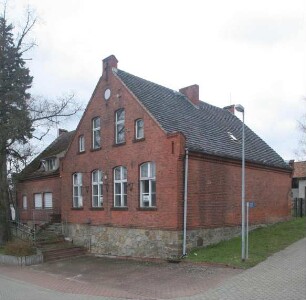 Tauer (Turjej), Alte Schulstraße 17