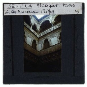 Sevilla, Alcázar : Patio de las Muñecas
